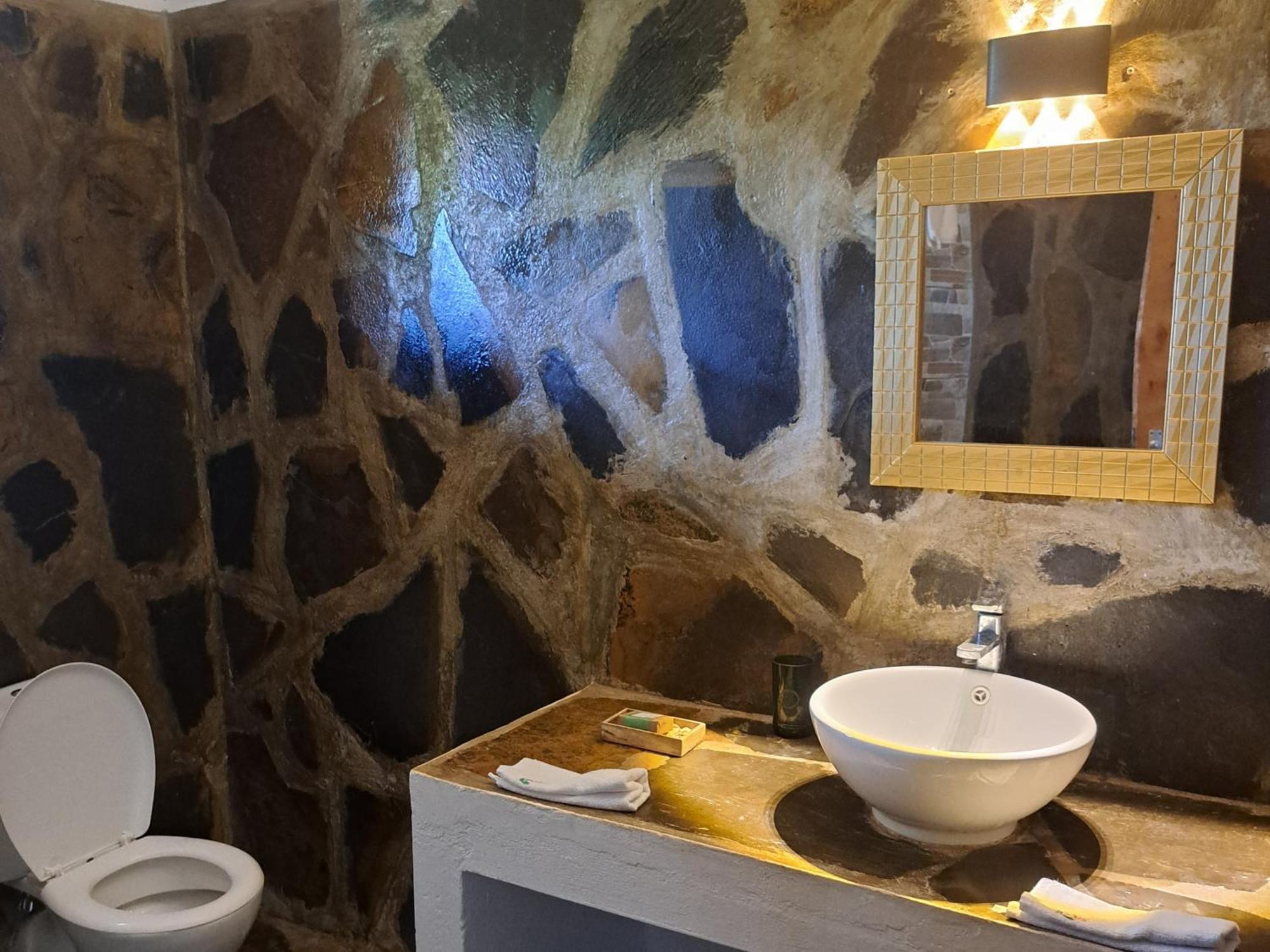 Bed and Breakfast Diani Yoga Barn Укунда Номер фото